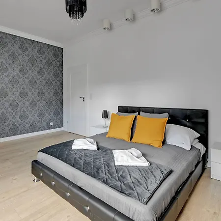 Glamour Przestronny Obok Monte Cassino By Grand Apartament