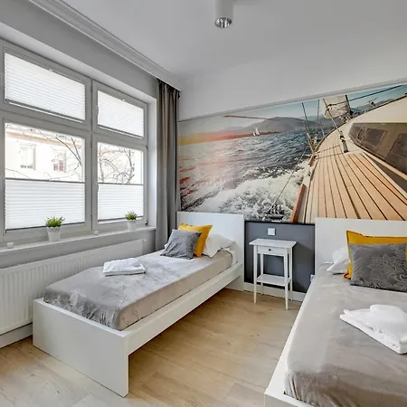 Glamour Przestronny Obok Monte Cassino By Grand דירה *